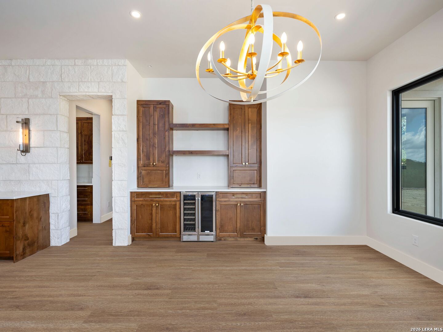 10202 Nina Ridge