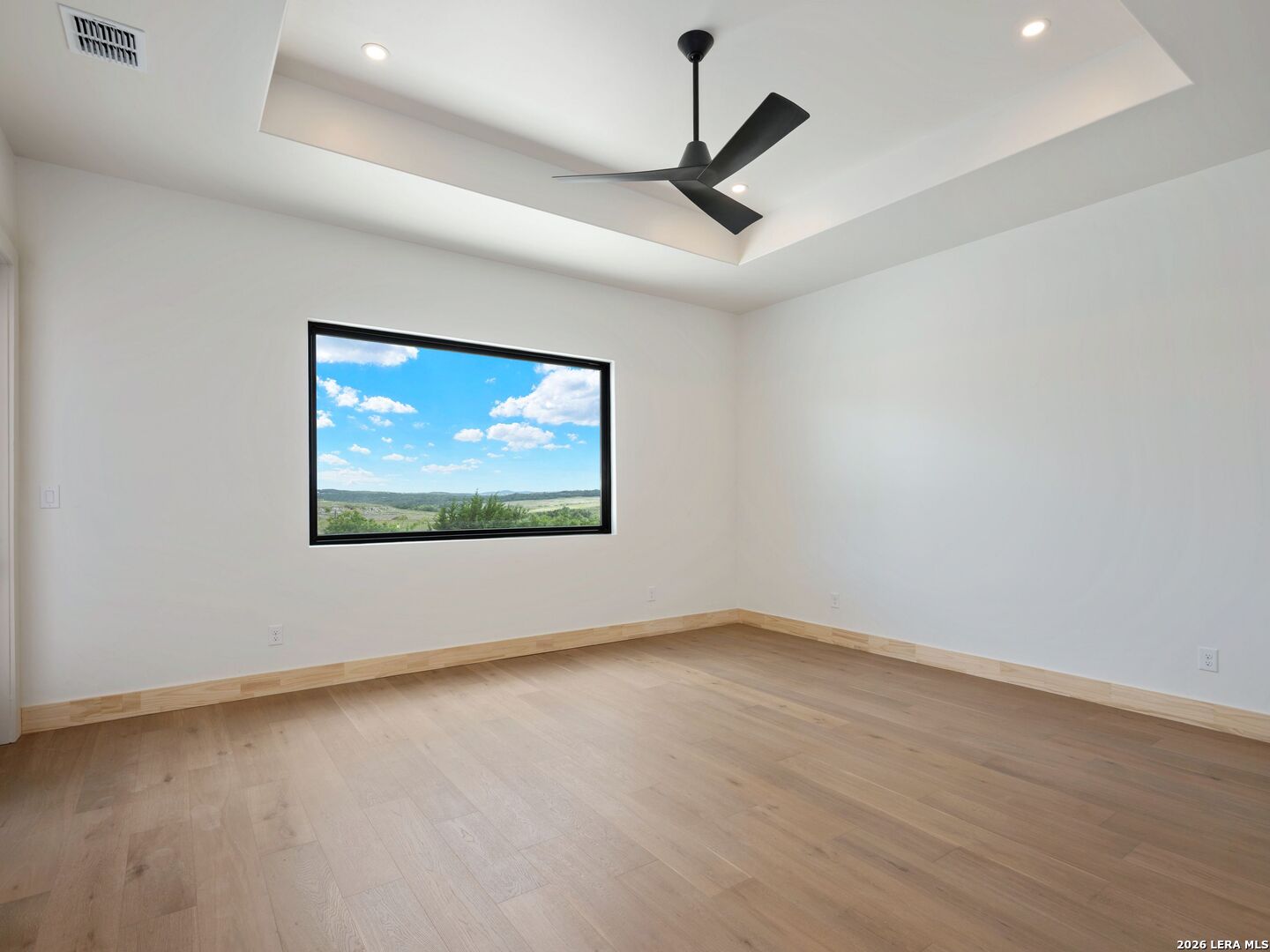 10202 Nina Ridge