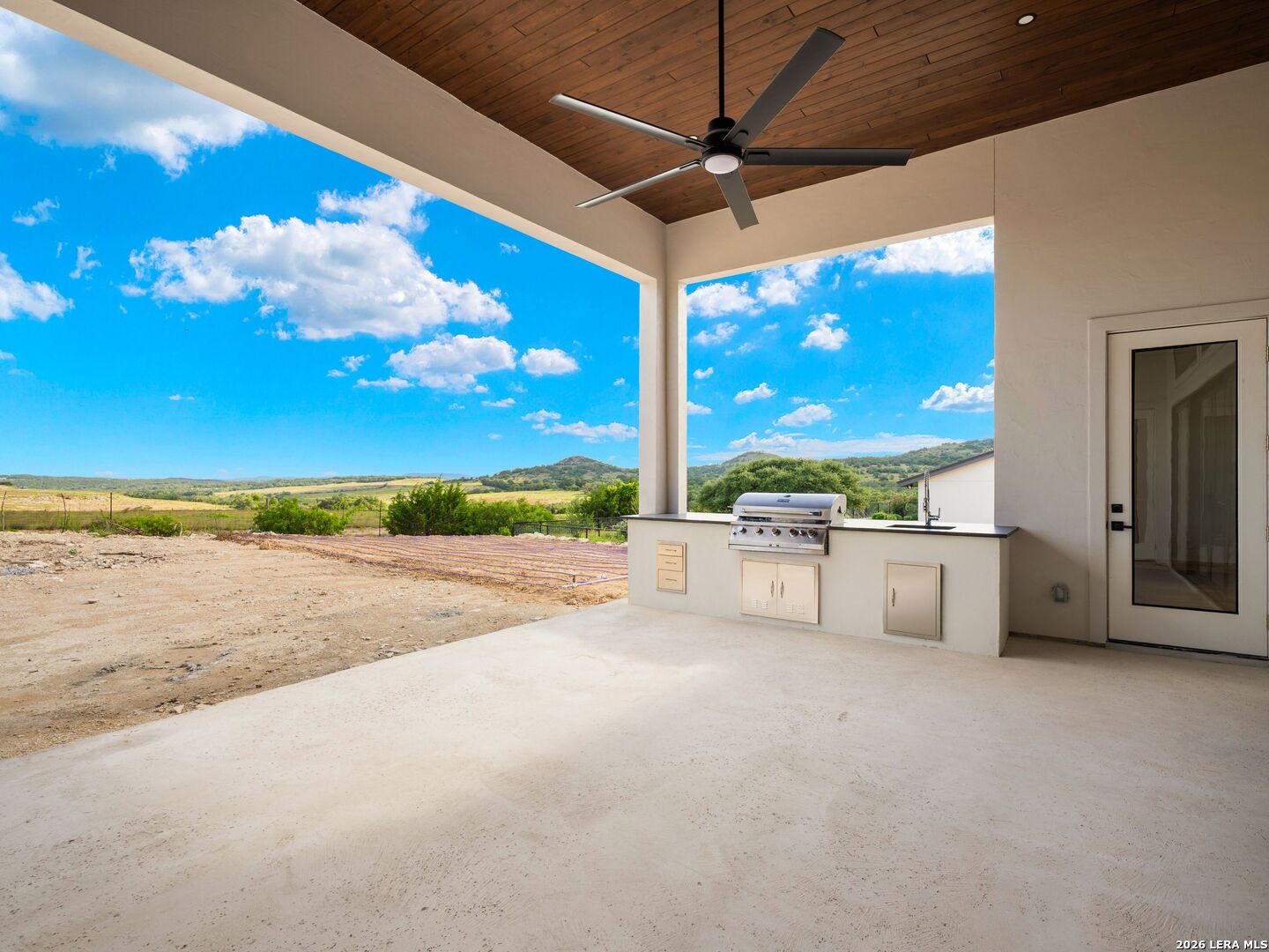 10202 Nina Ridge