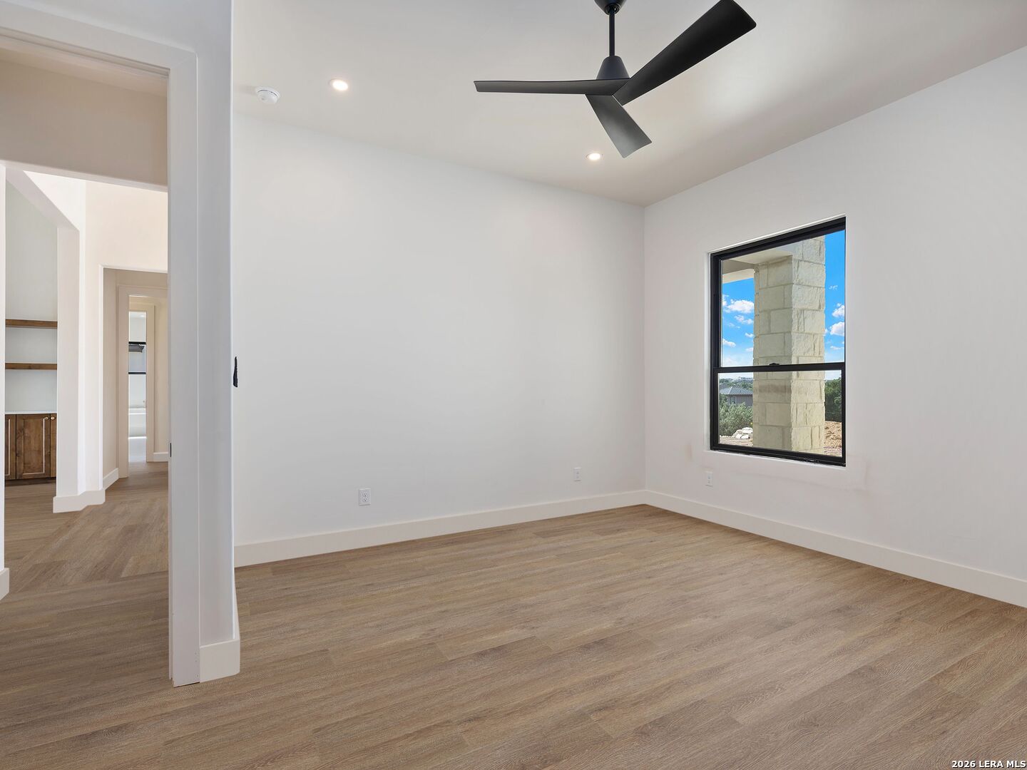10202 Nina Ridge