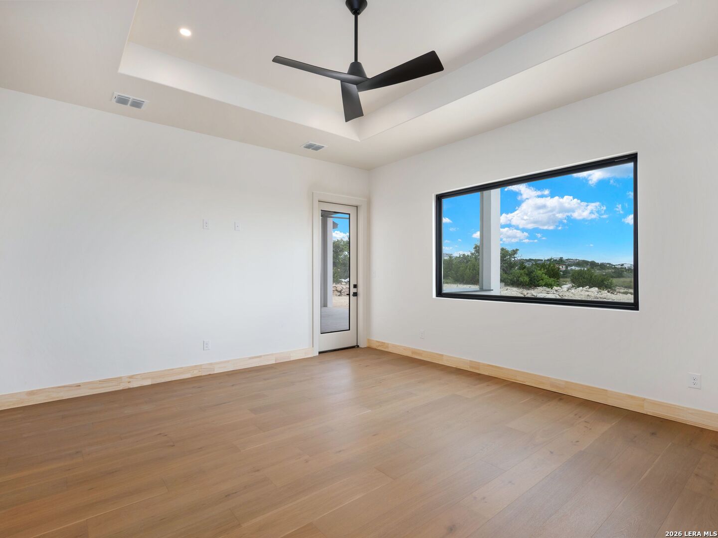 10202 Nina Ridge