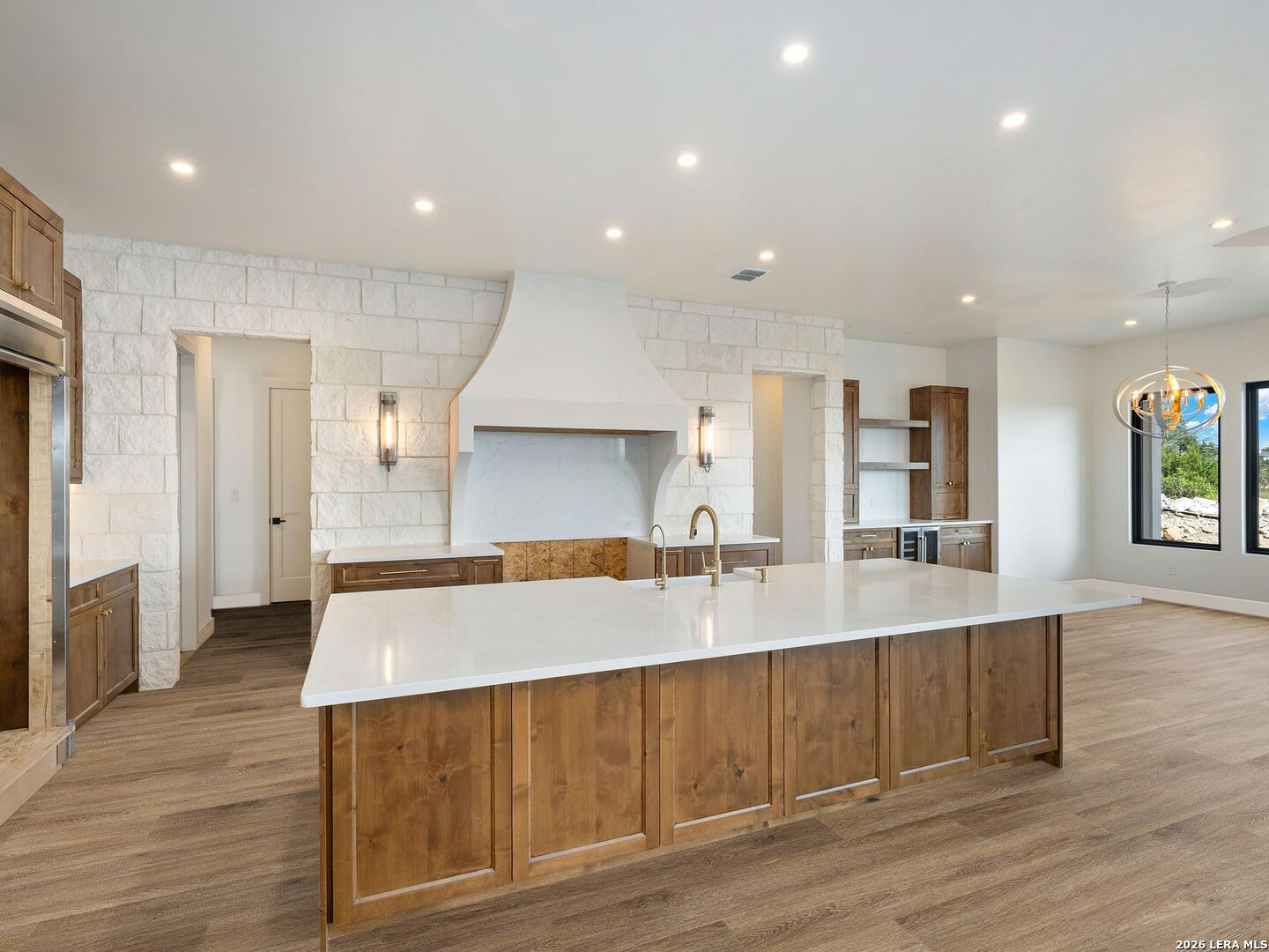 10202 Nina Ridge