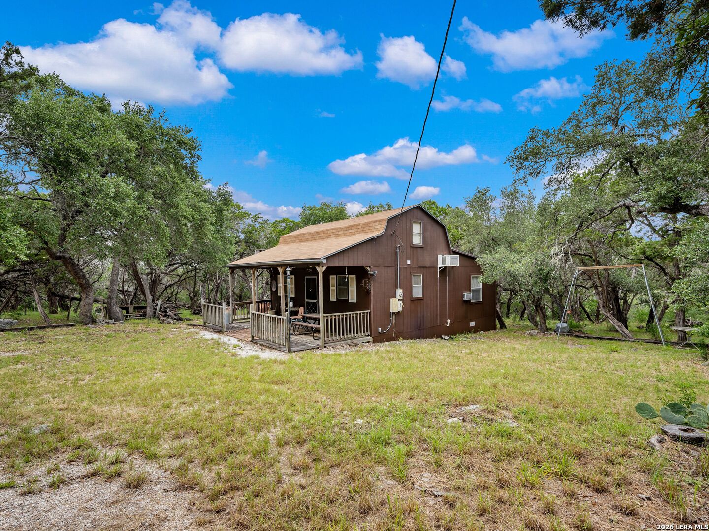 275 COUNTY ROAD 260 E