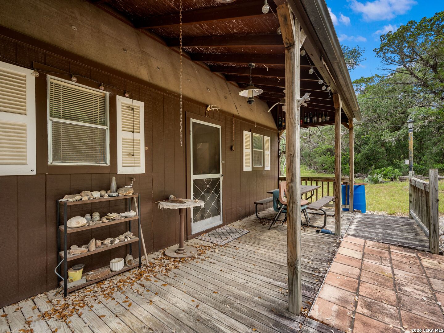 275 COUNTY ROAD 260 E