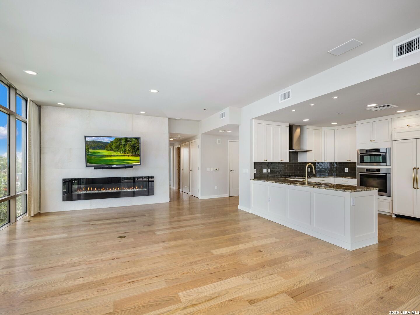 4242 Broadway Street Unit: 304
