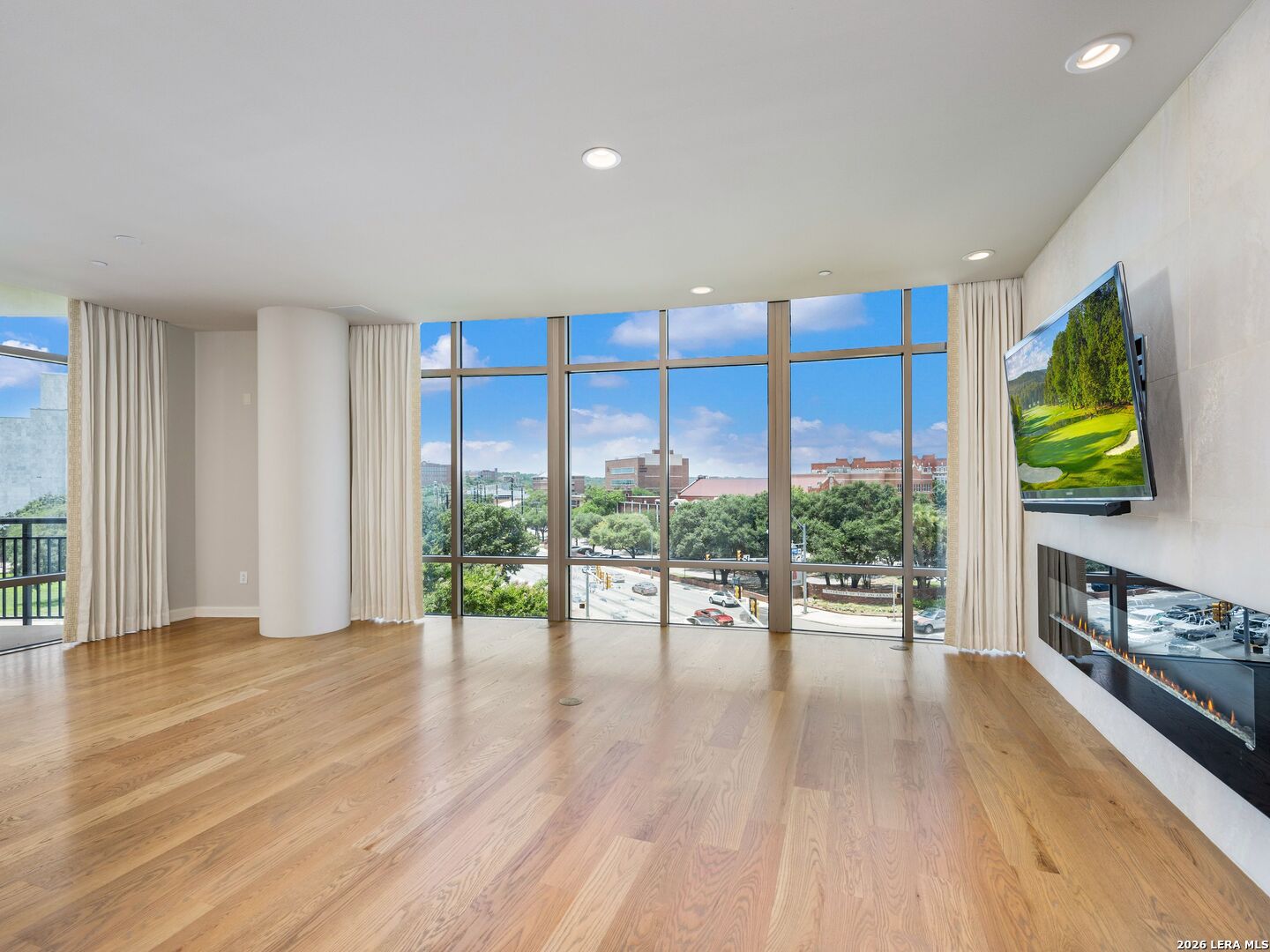 4242 Broadway Street Unit: 304
