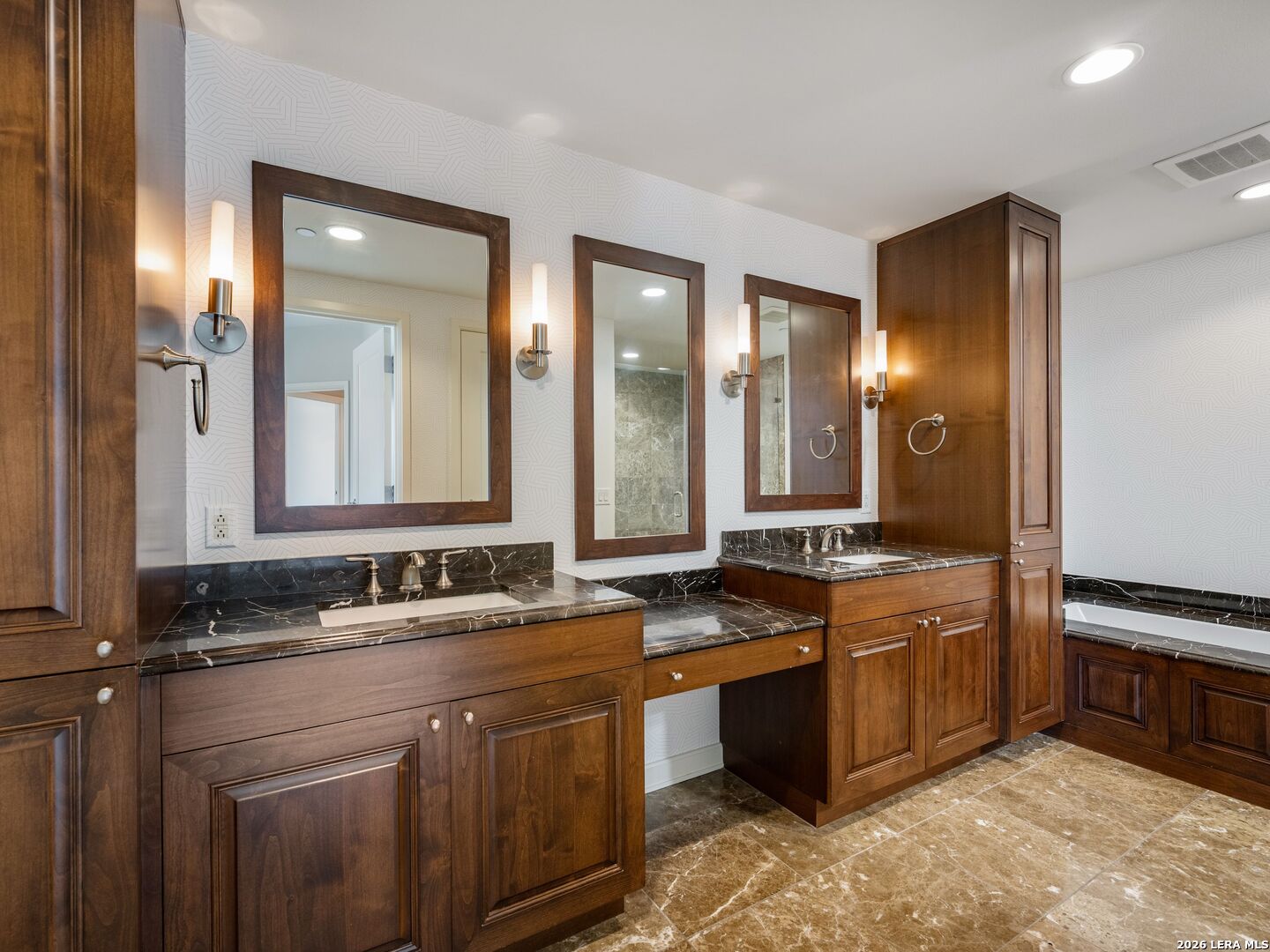 4242 Broadway Street Unit: 304