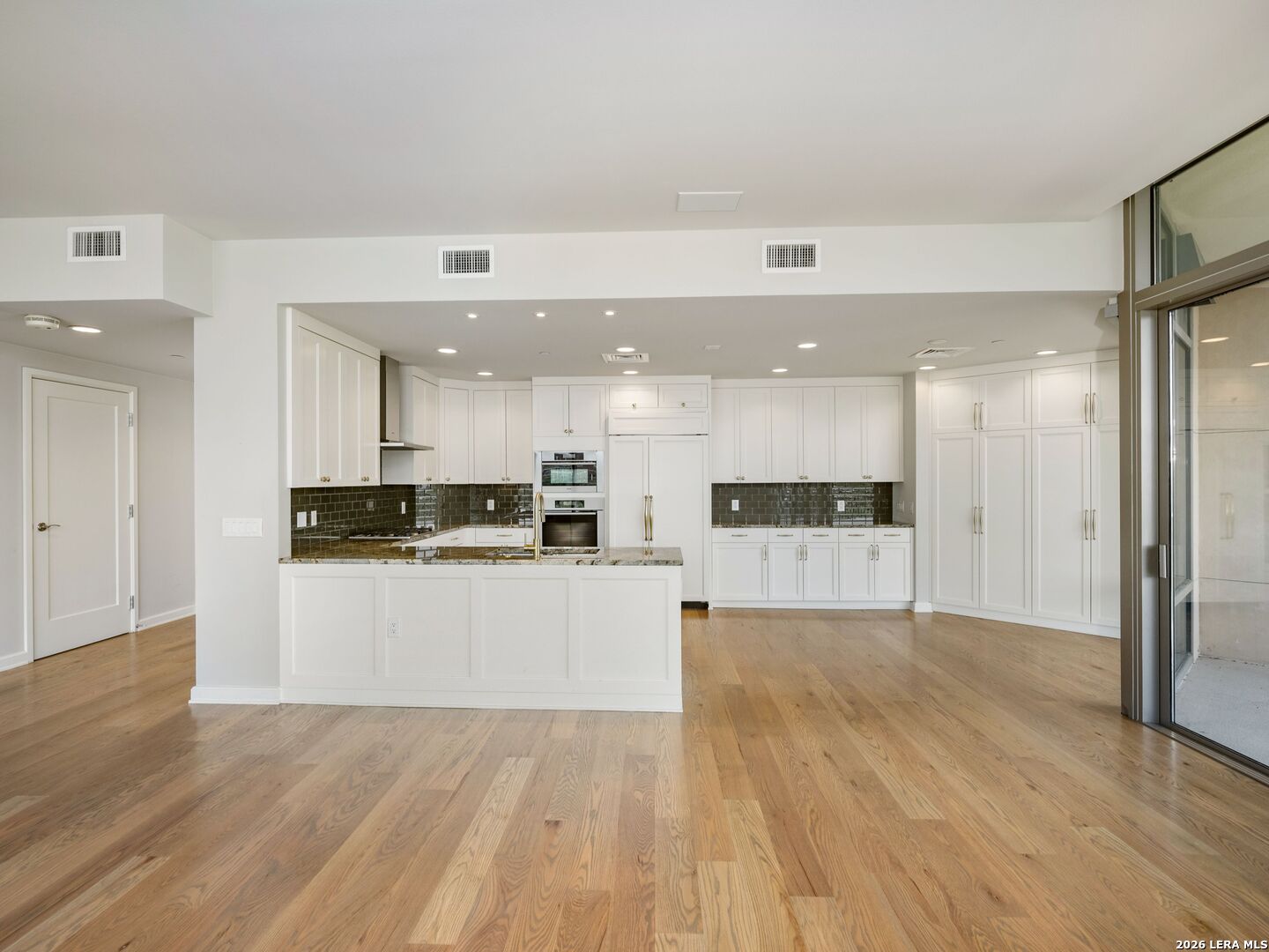4242 Broadway Street Unit: 304