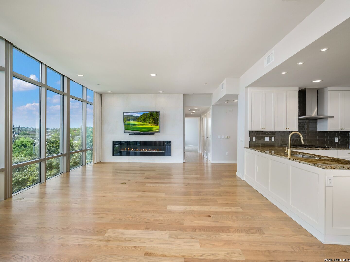 4242 Broadway Street Unit: 304