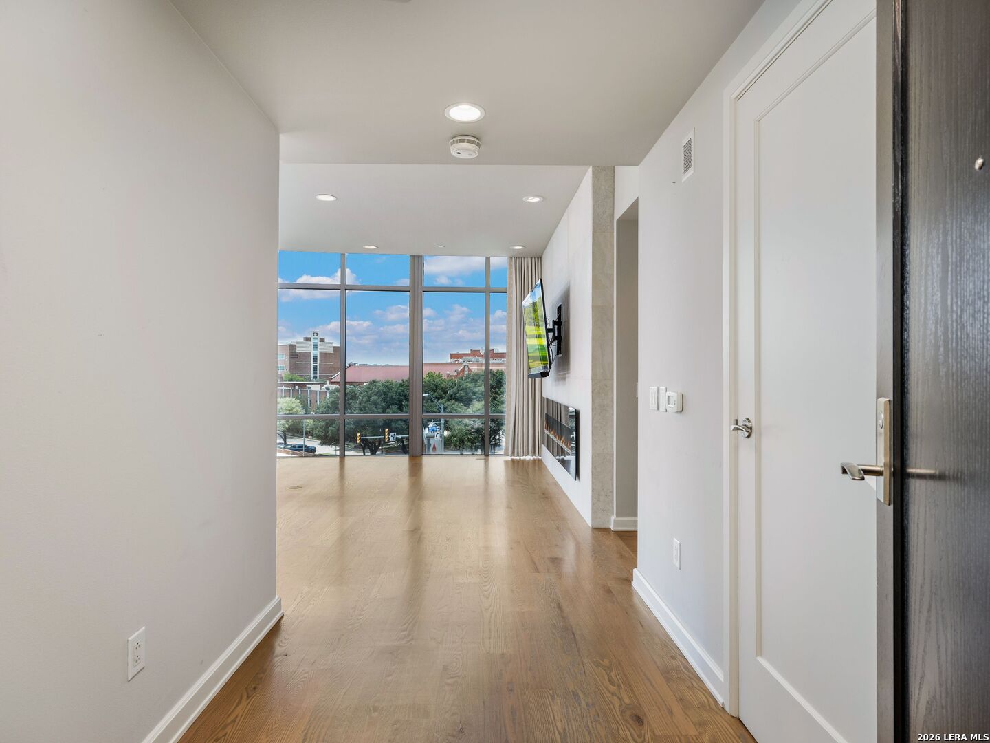 4242 Broadway Street Unit: 304