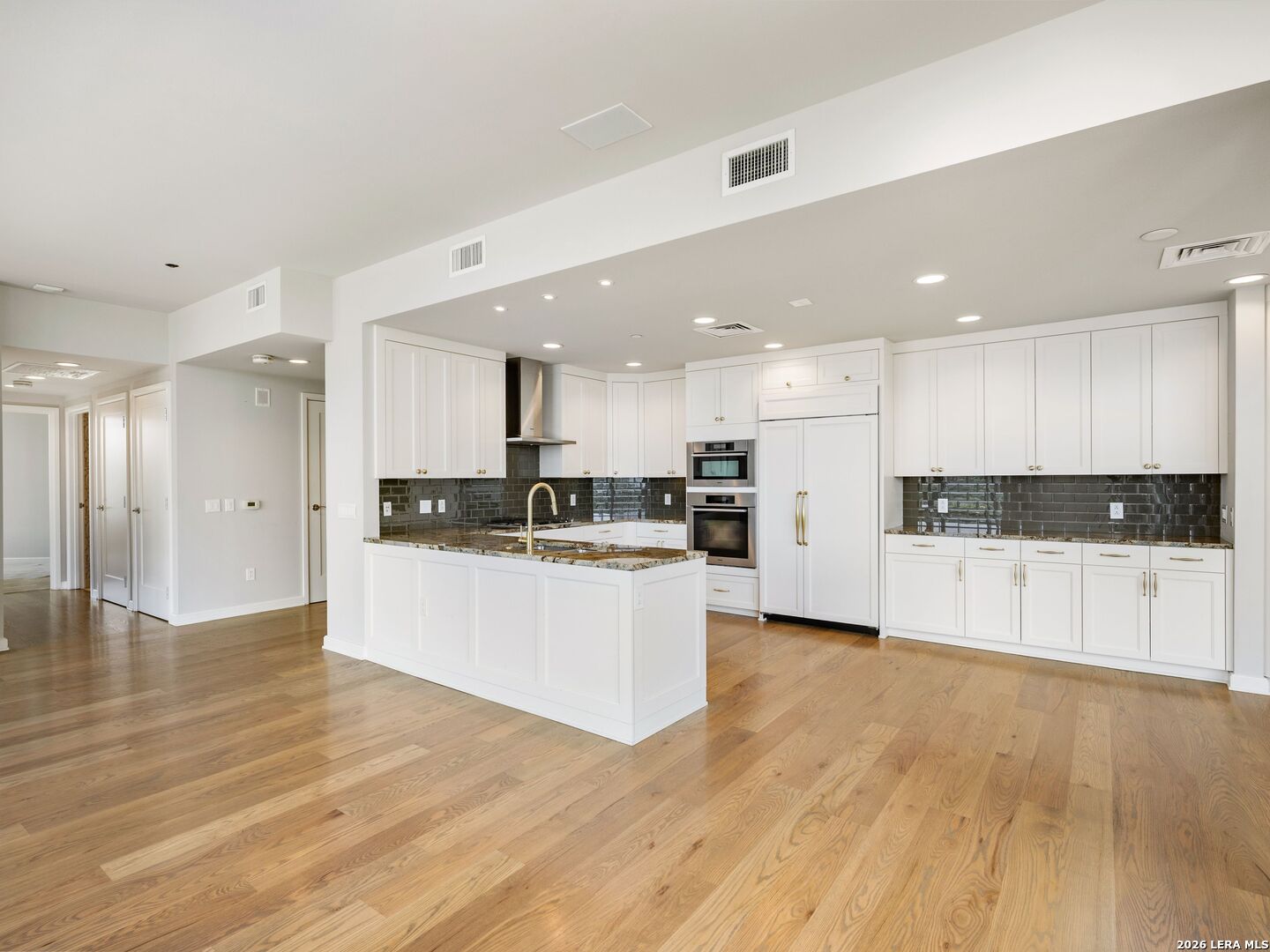 4242 Broadway Street Unit: 304
