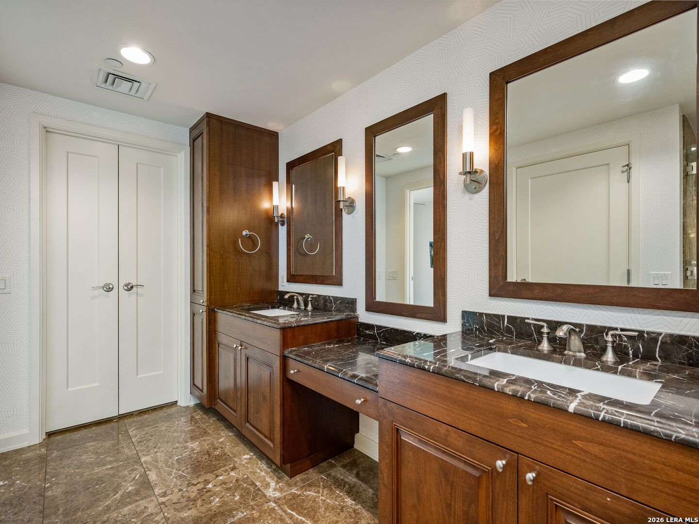 4242 Broadway Street Unit: 304
