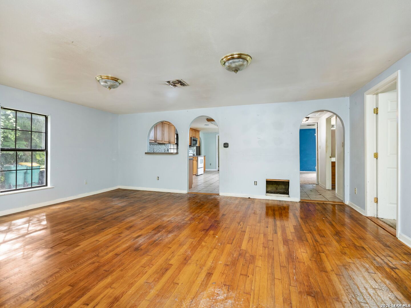 318 E Theissen Street