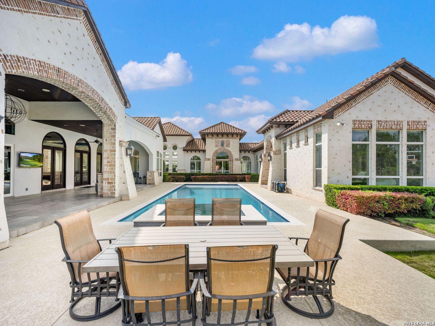 102 Wellesley Cove