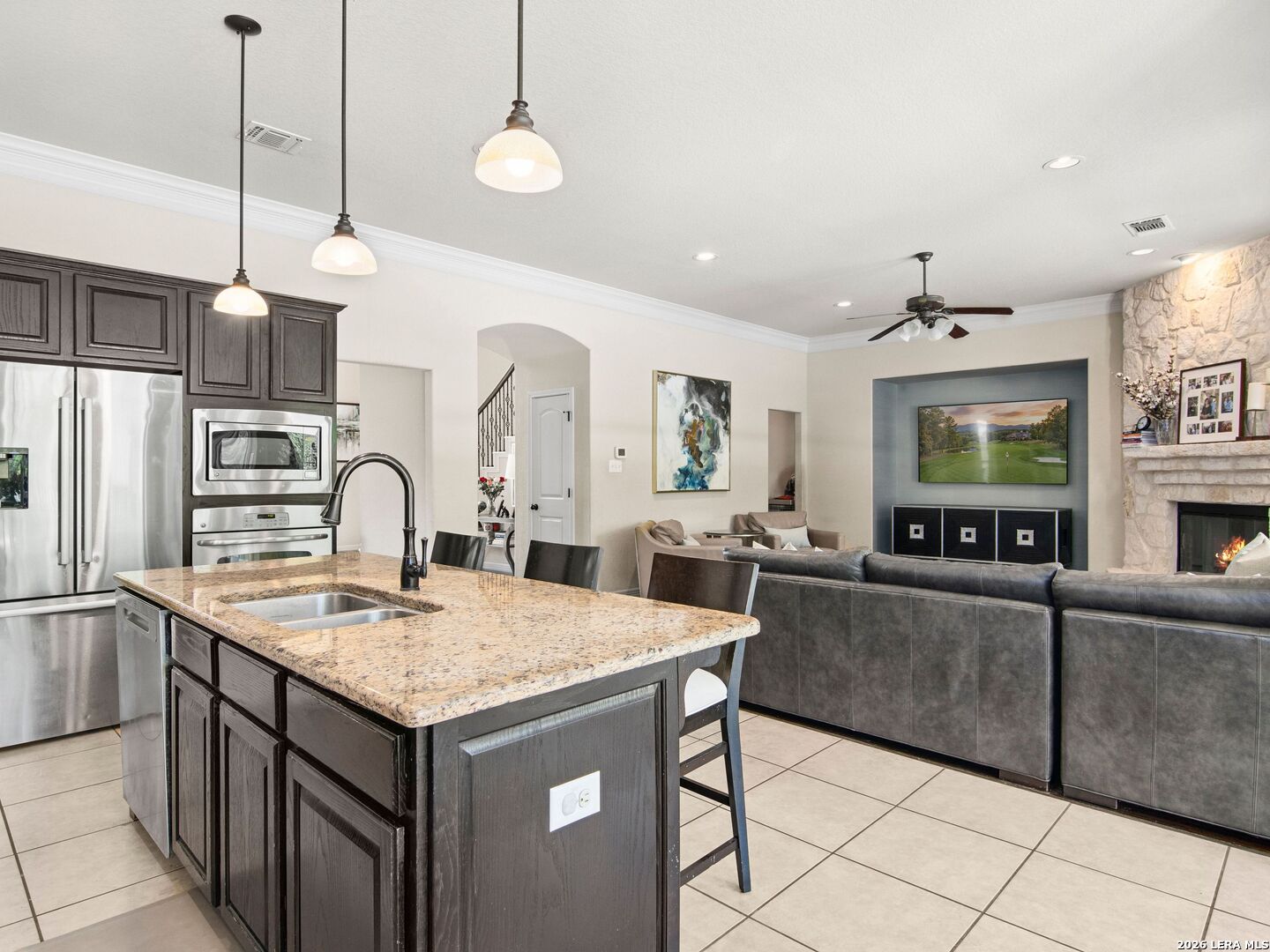 21810 Rugosa Hill
