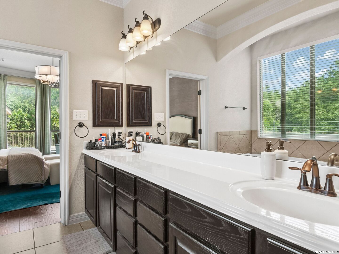21810 Rugosa Hill