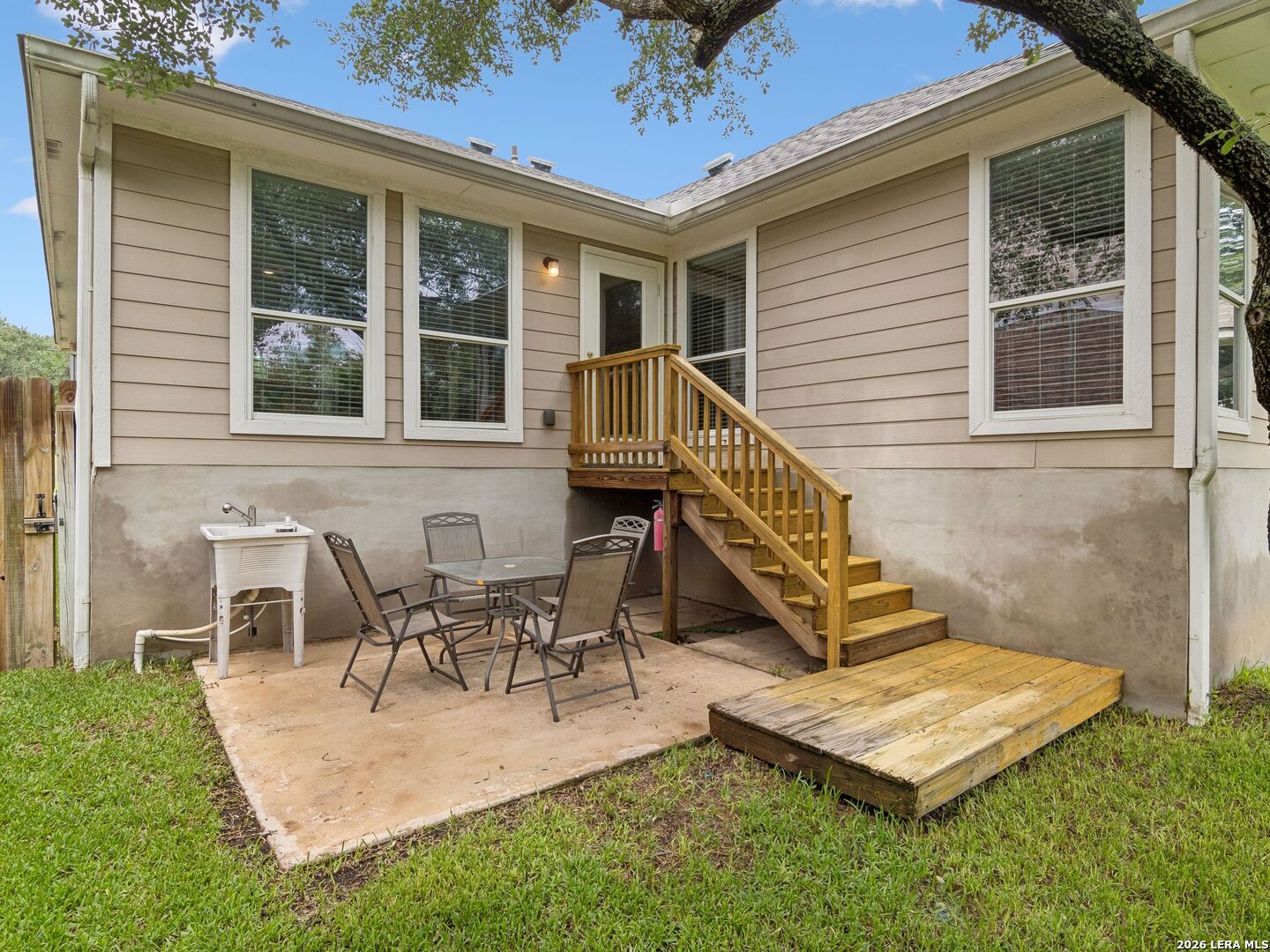 126 Lindseys Cove