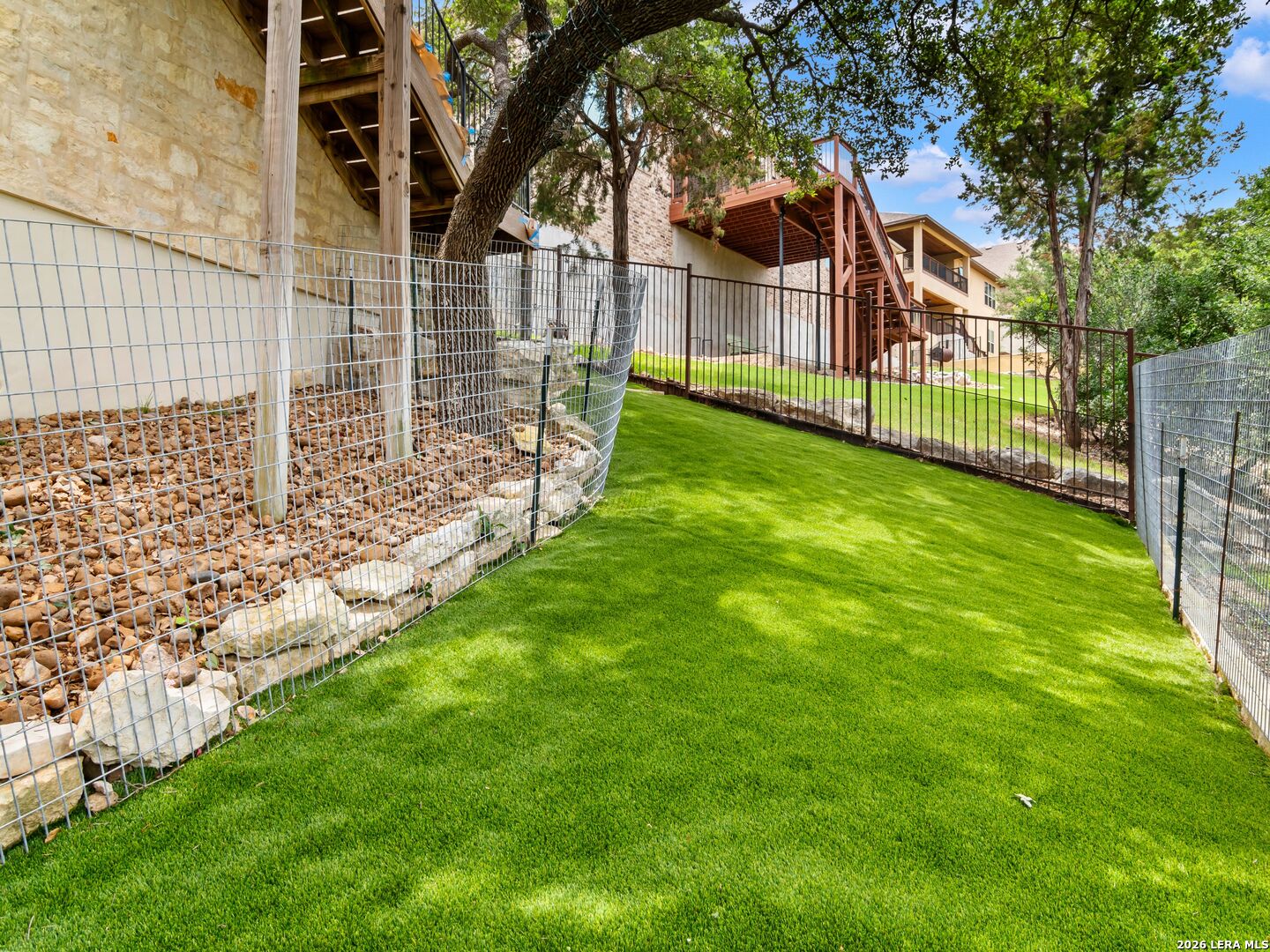 8103 Vanity Hill