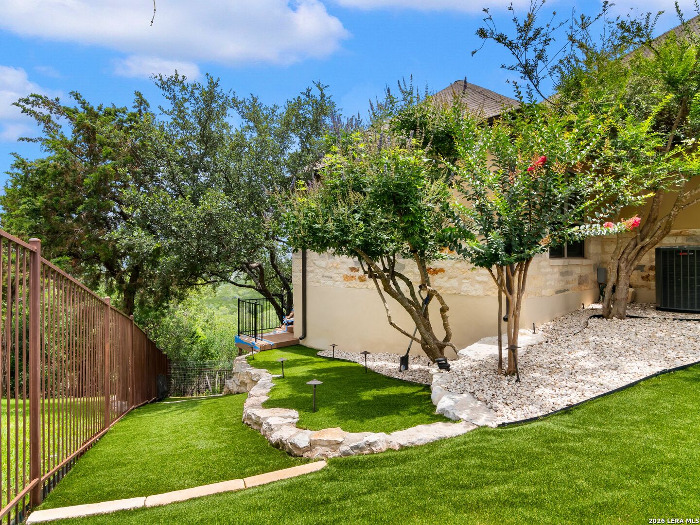 8103 Vanity Hill