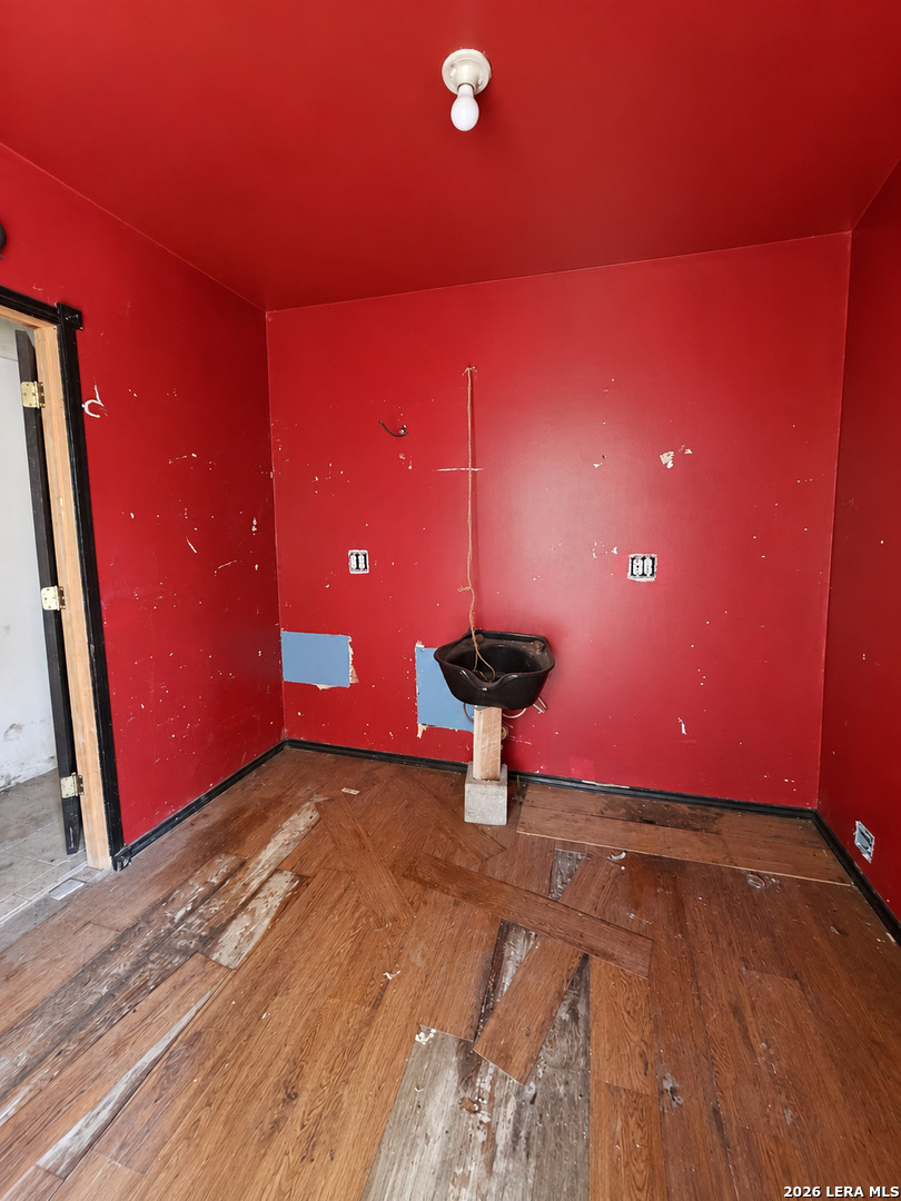147 Klein St