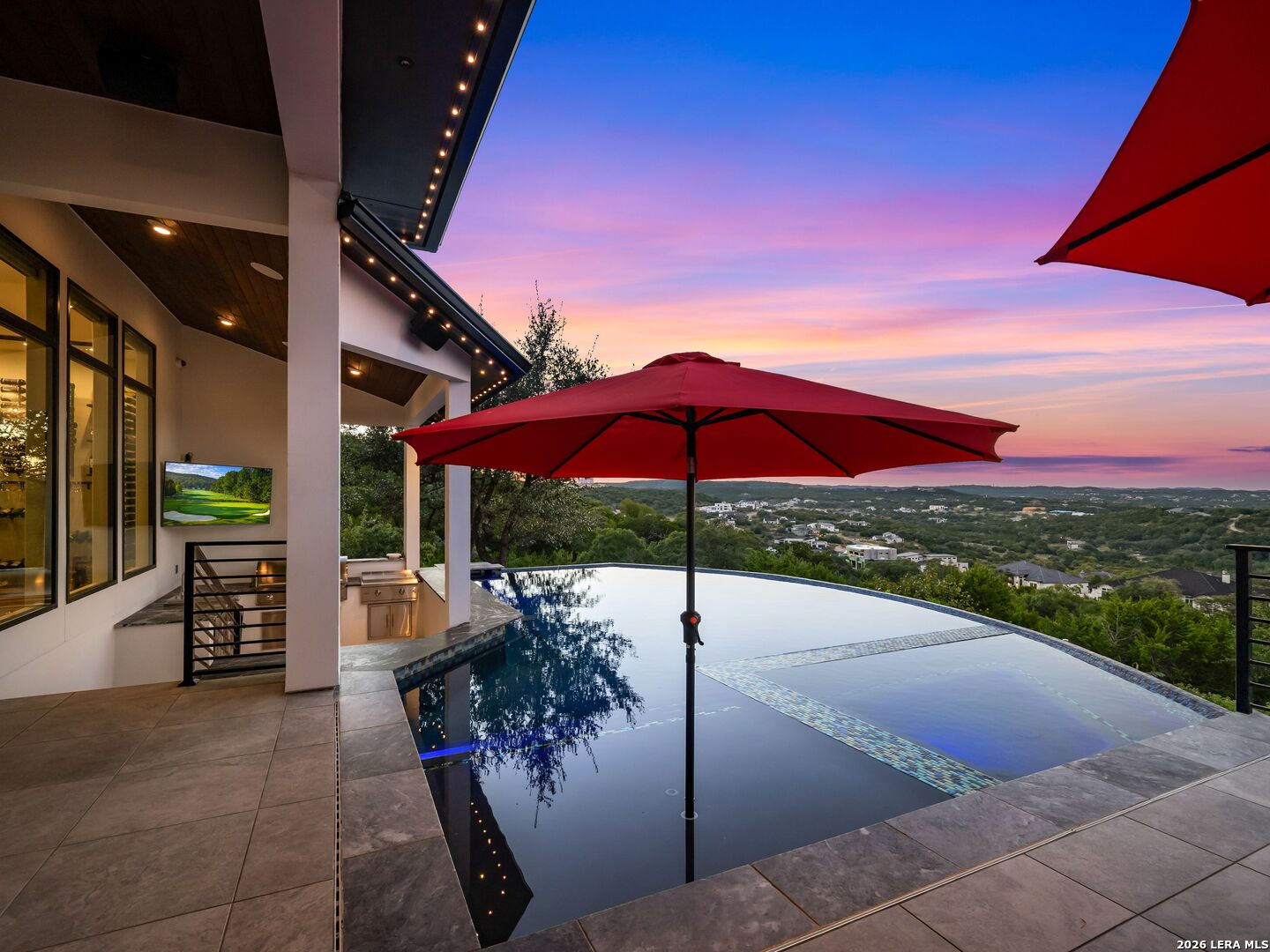 10702 Nina Ridge