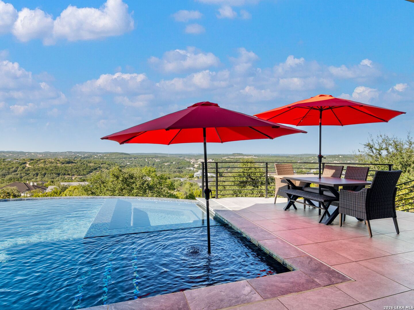 10702 Nina Ridge