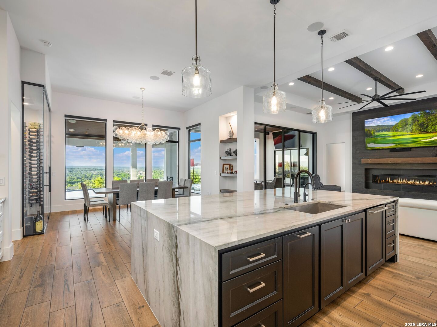10702 Nina Ridge
