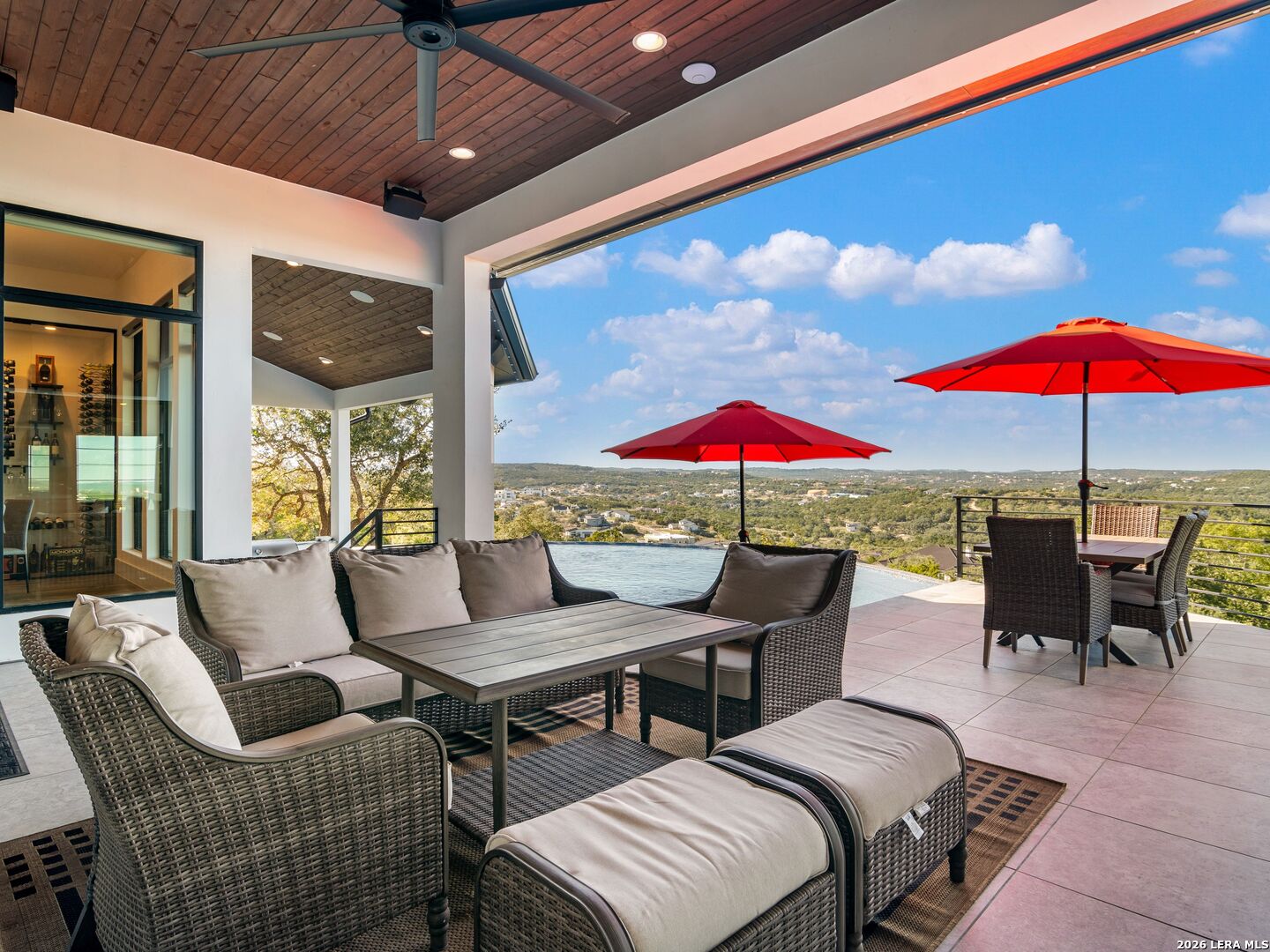 10702 Nina Ridge