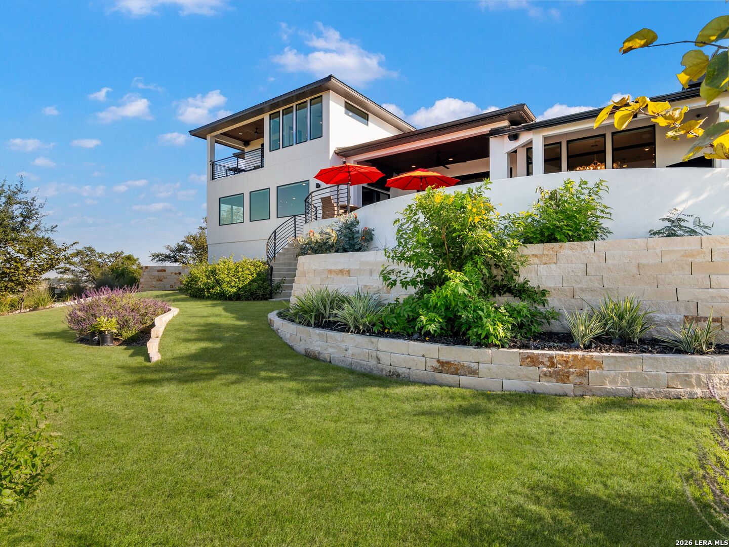 10702 Nina Ridge