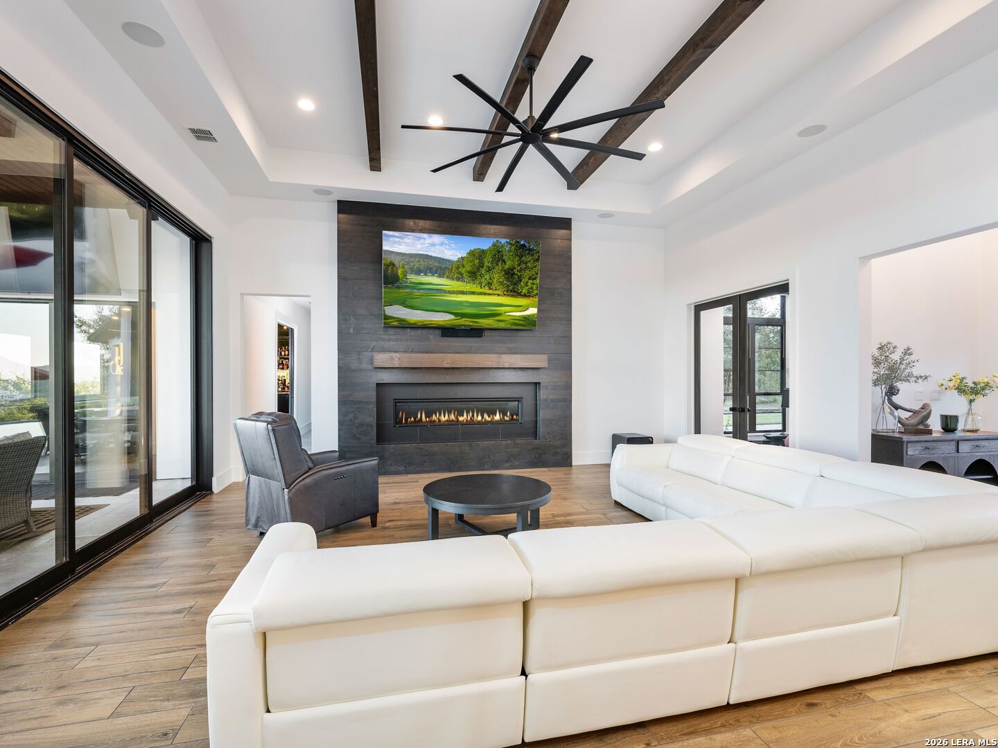 10702 Nina Ridge