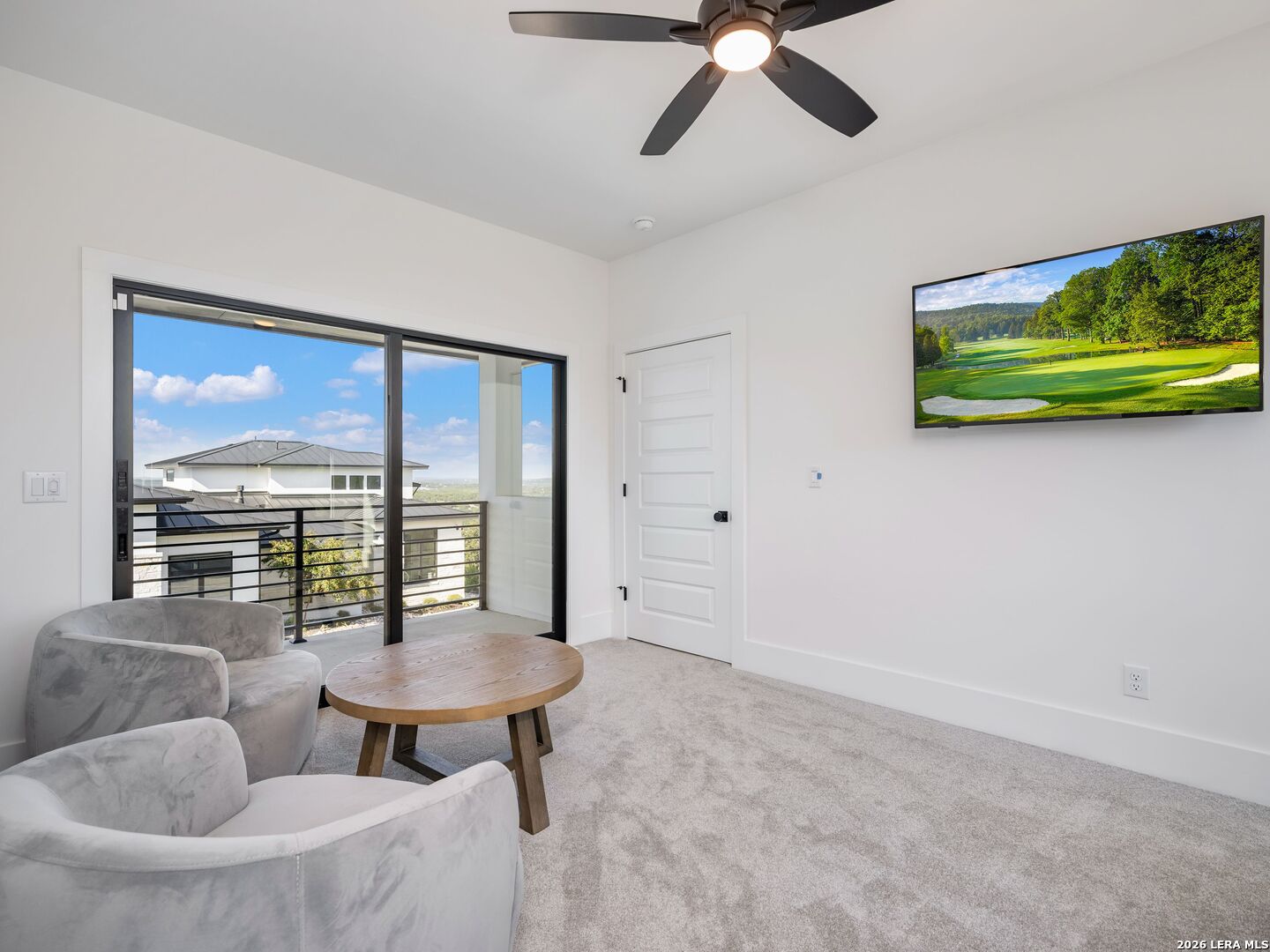 10702 Nina Ridge