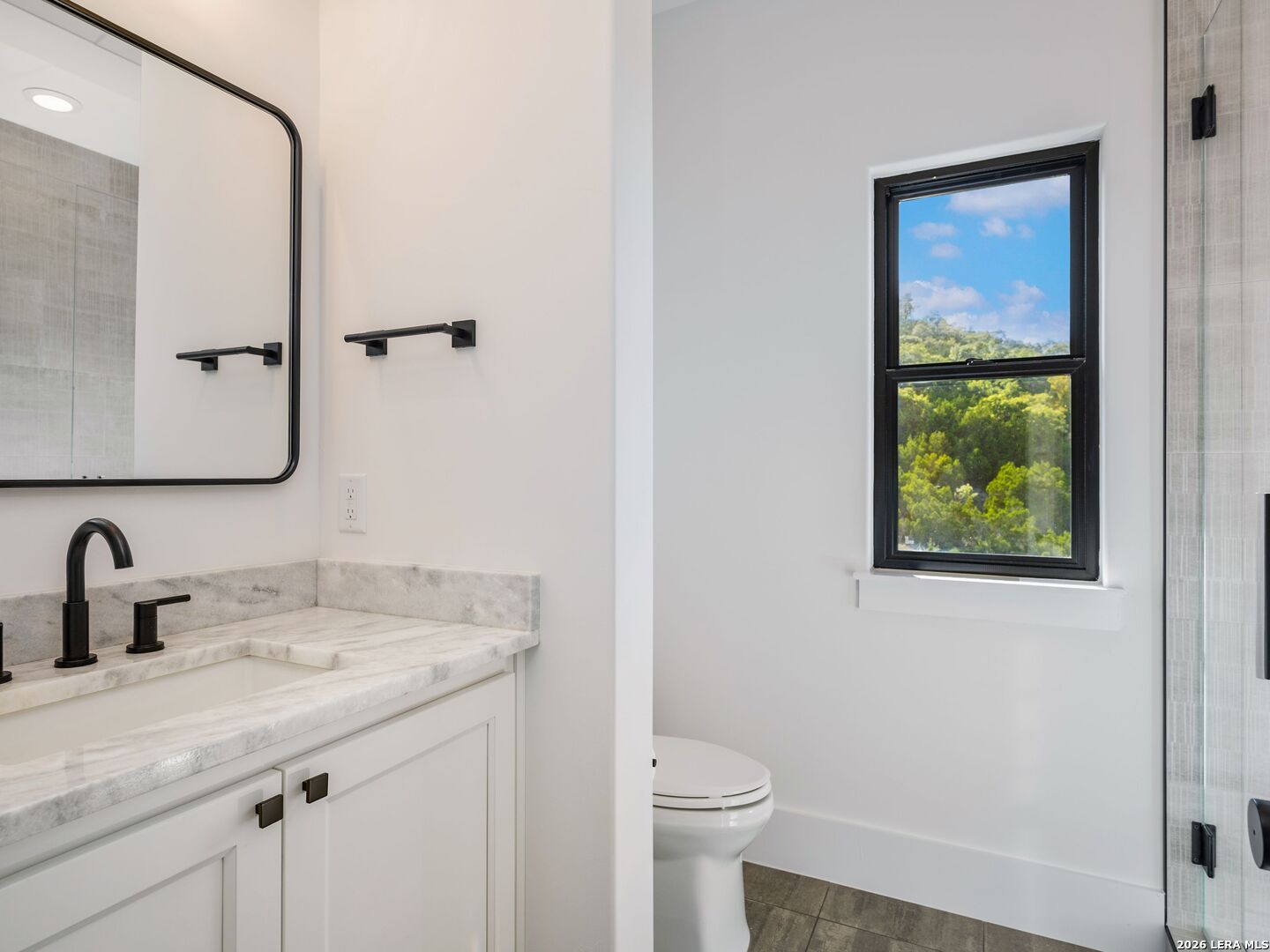10702 Nina Ridge
