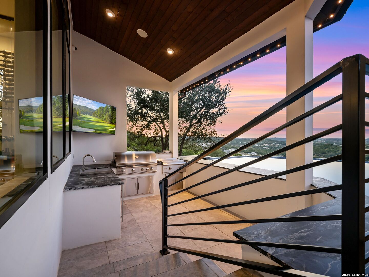 10702 Nina Ridge