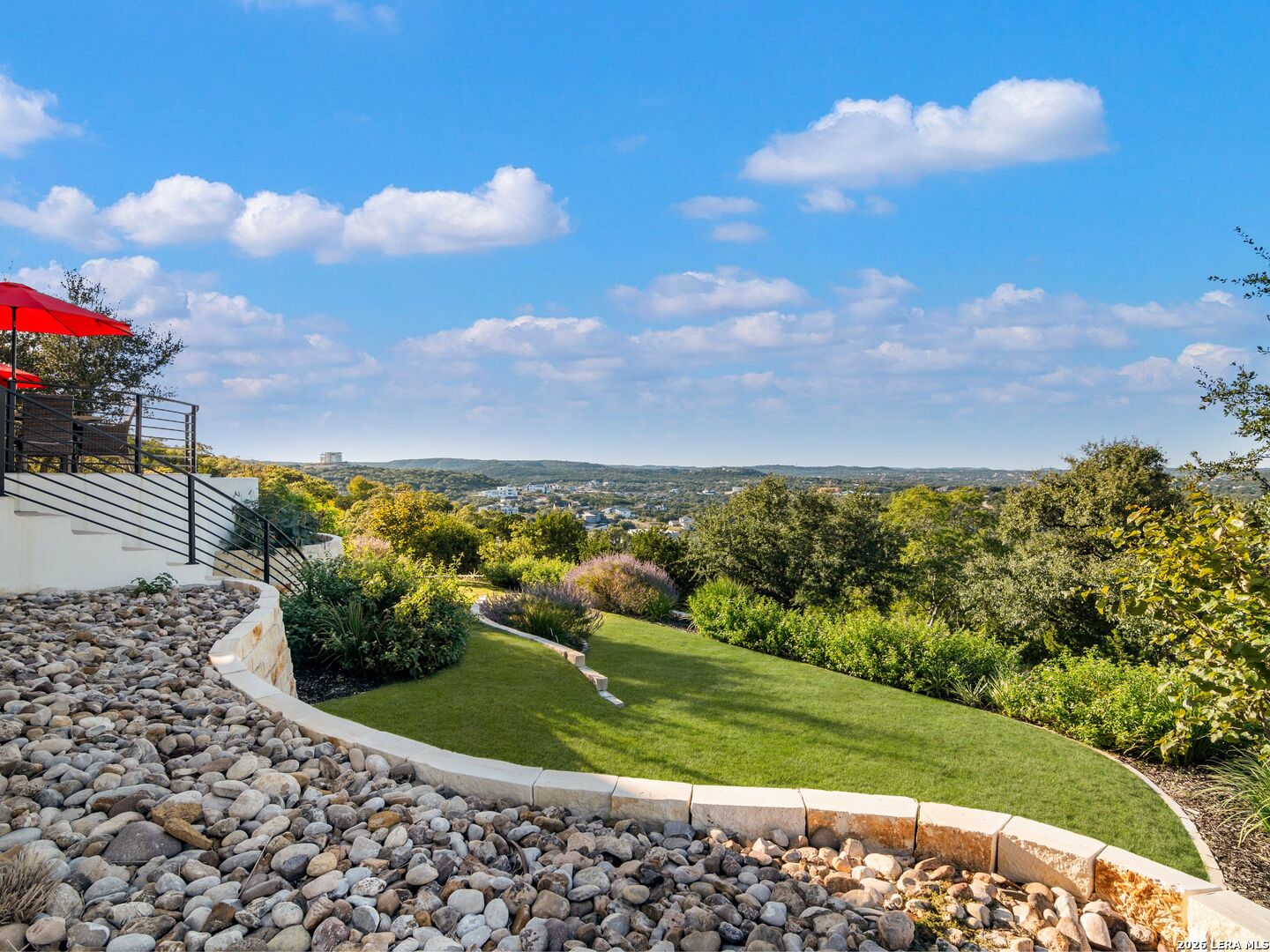 10702 Nina Ridge