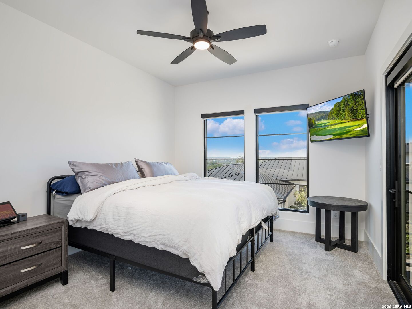 10702 Nina Ridge