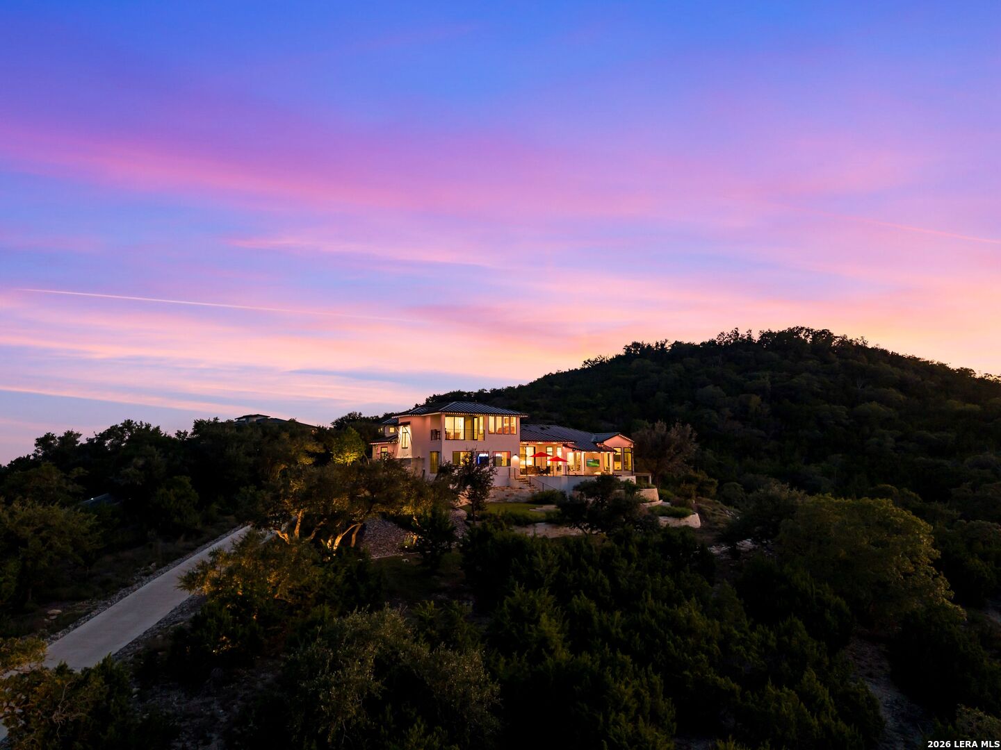 10702 Nina Ridge