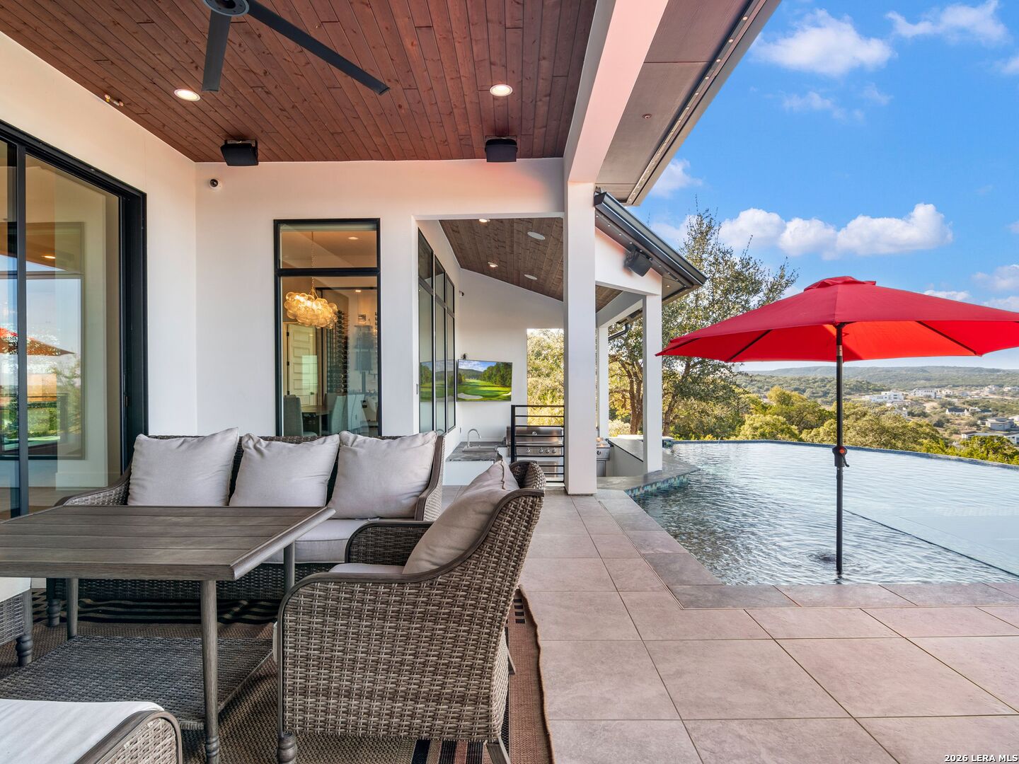 10702 Nina Ridge