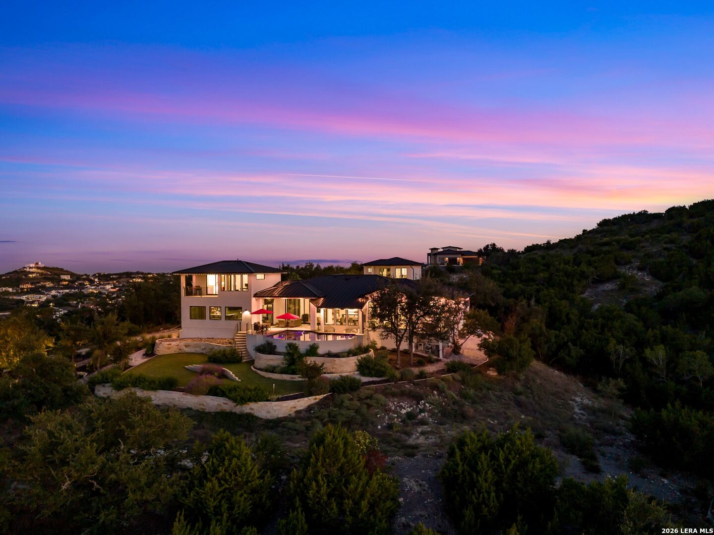 10702 Nina Ridge
