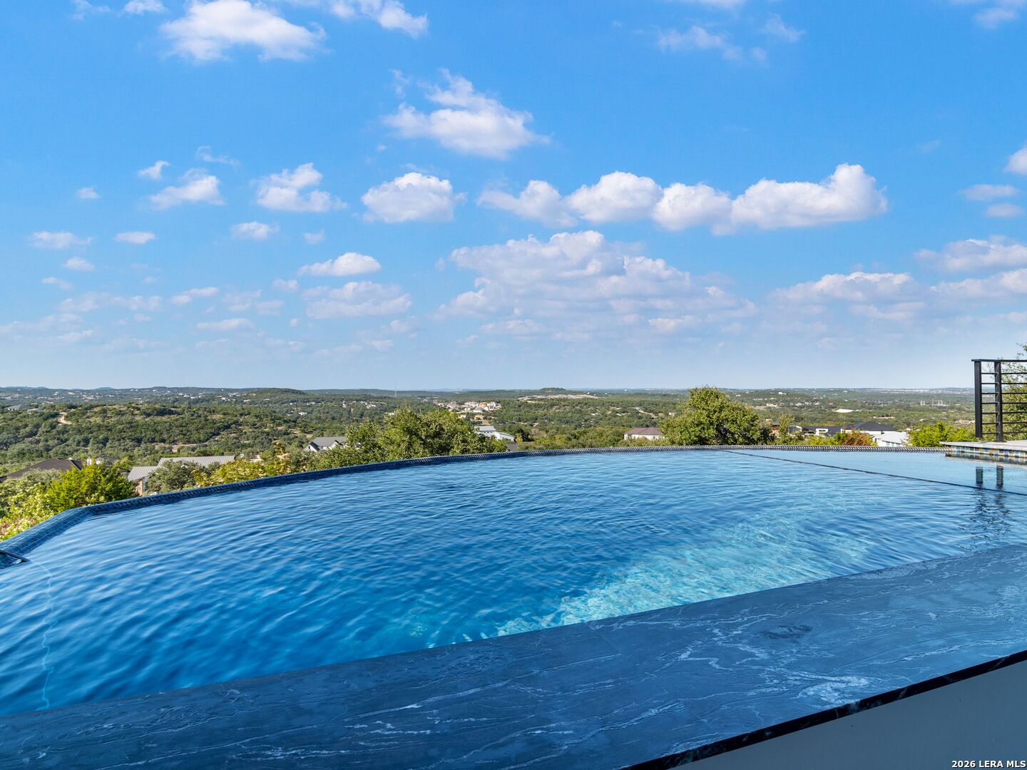 10702 Nina Ridge