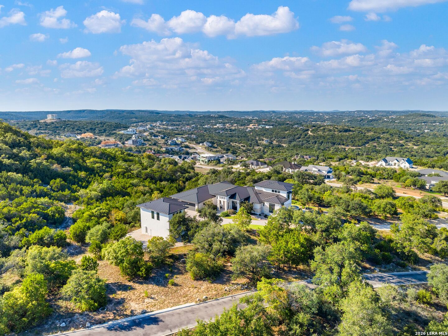 10702 Nina Ridge