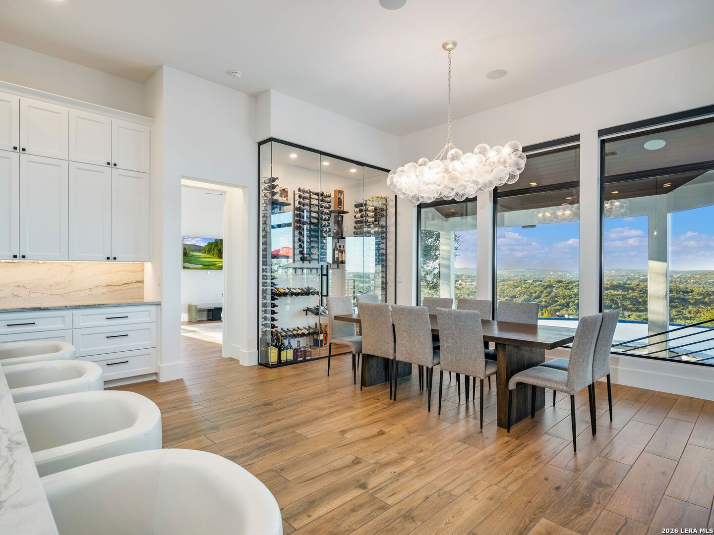 10702 Nina Ridge