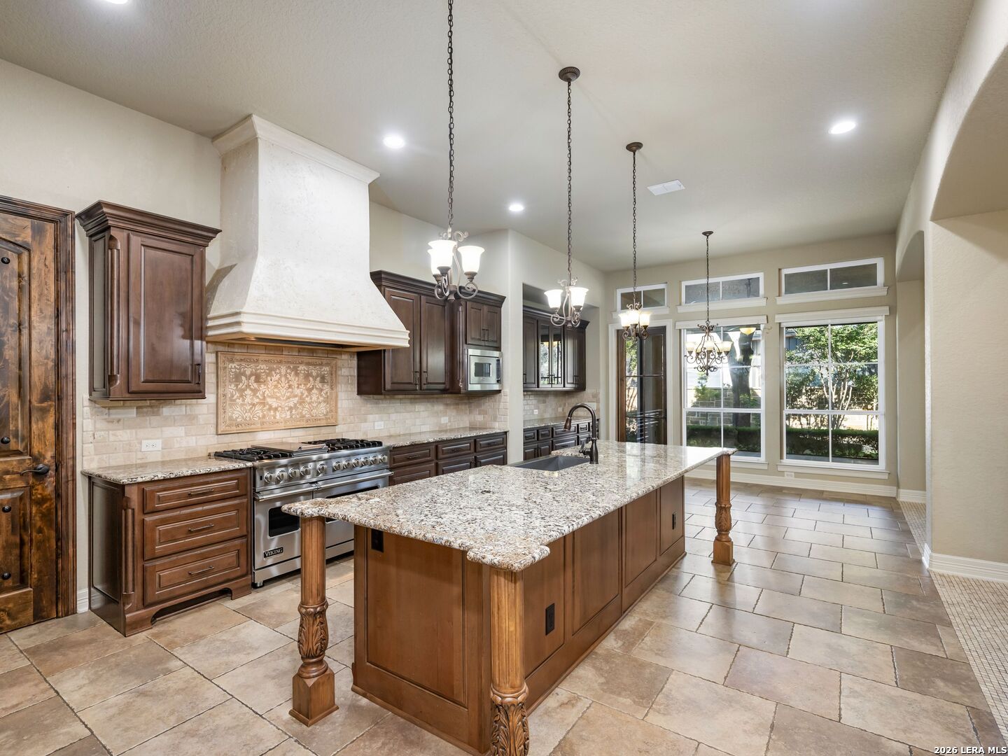 98 Turnberry Way
