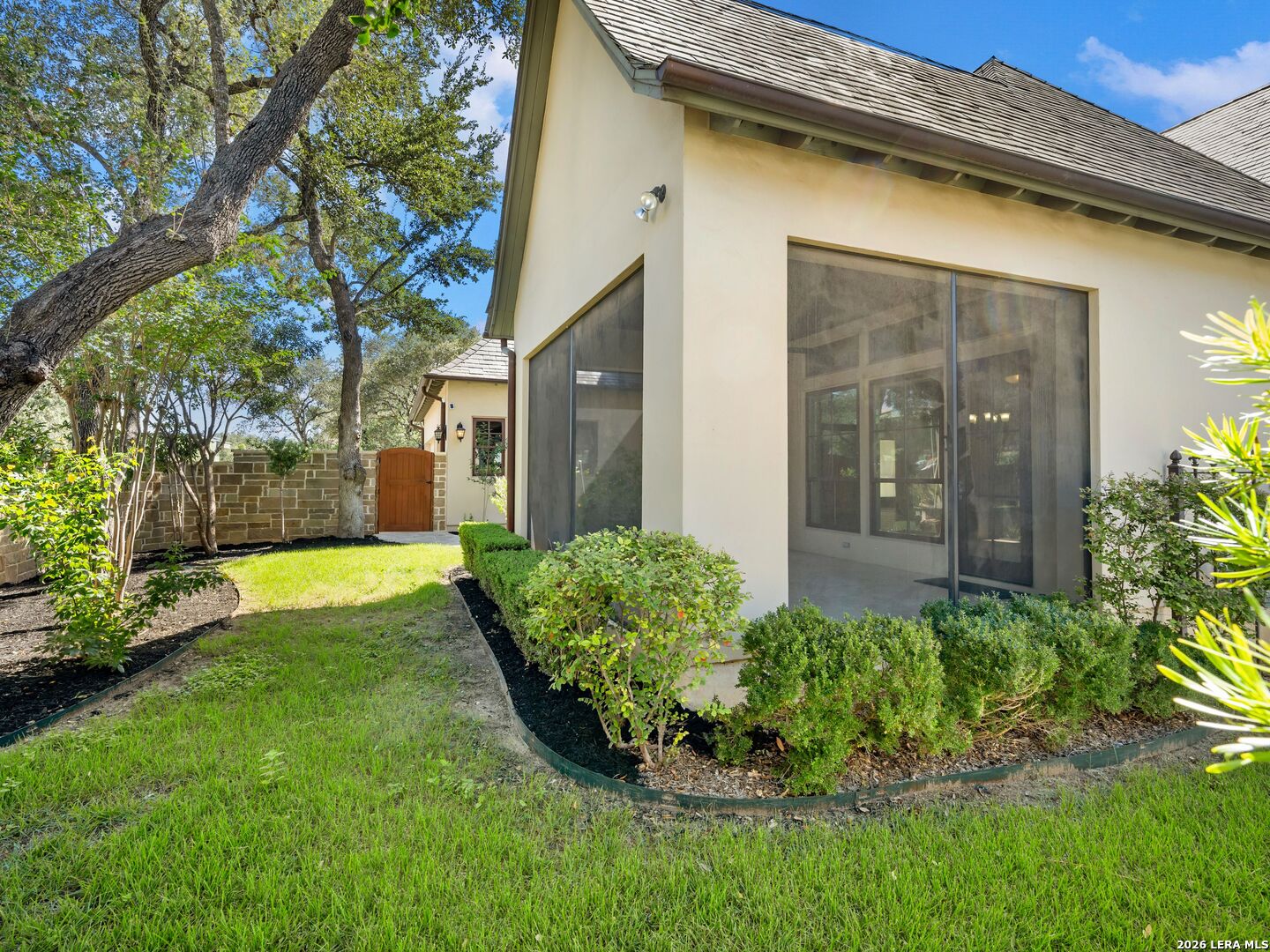 98 Turnberry Way