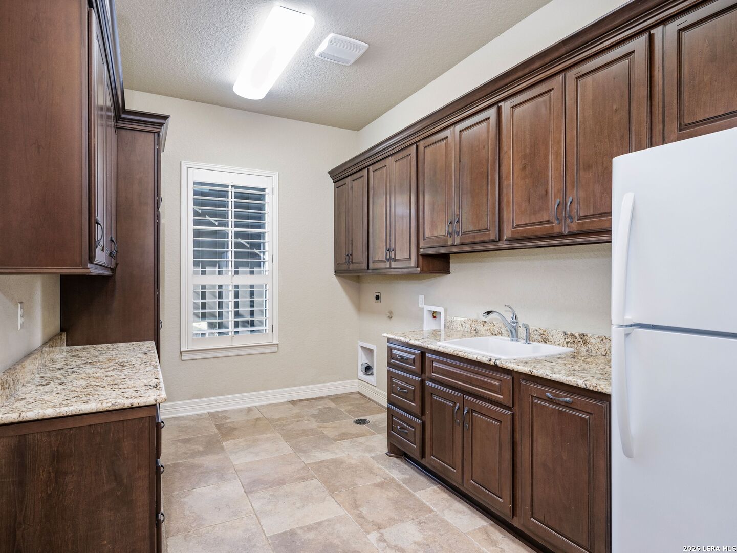 98 Turnberry Way