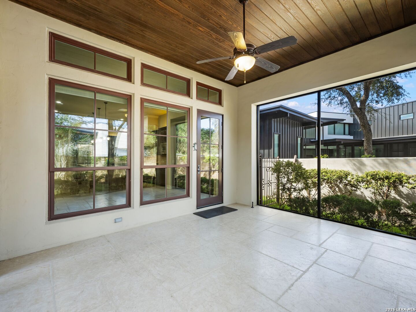 98 Turnberry Way