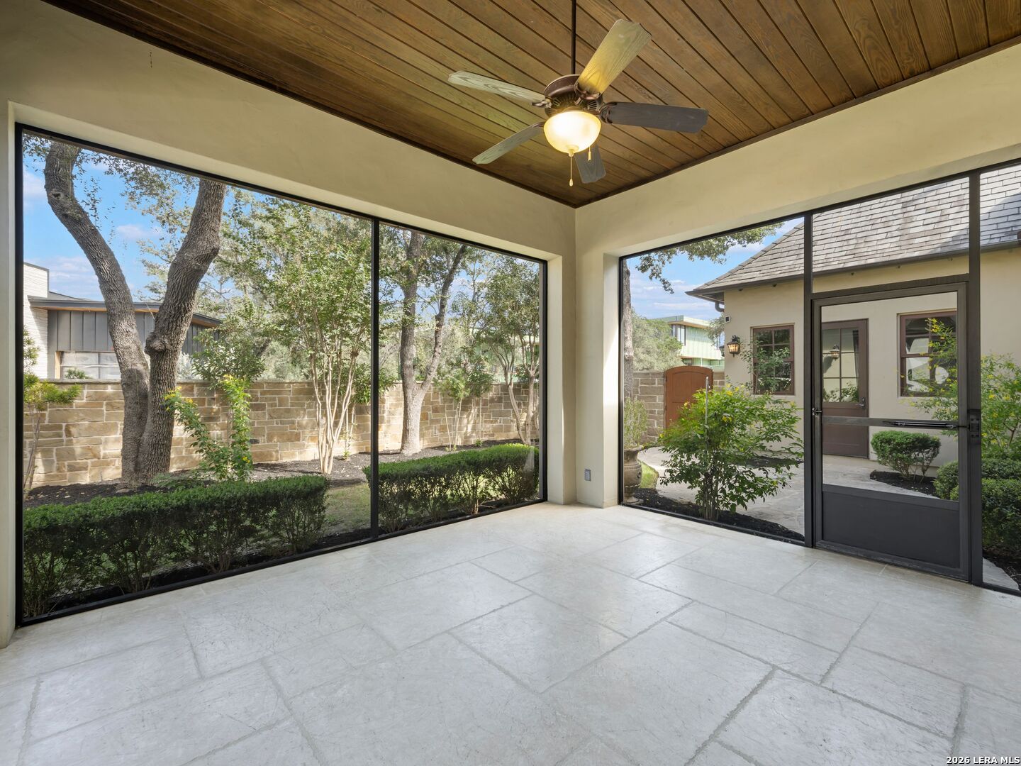98 Turnberry Way