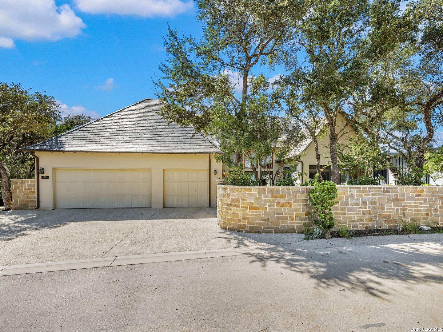 98 Turnberry Way