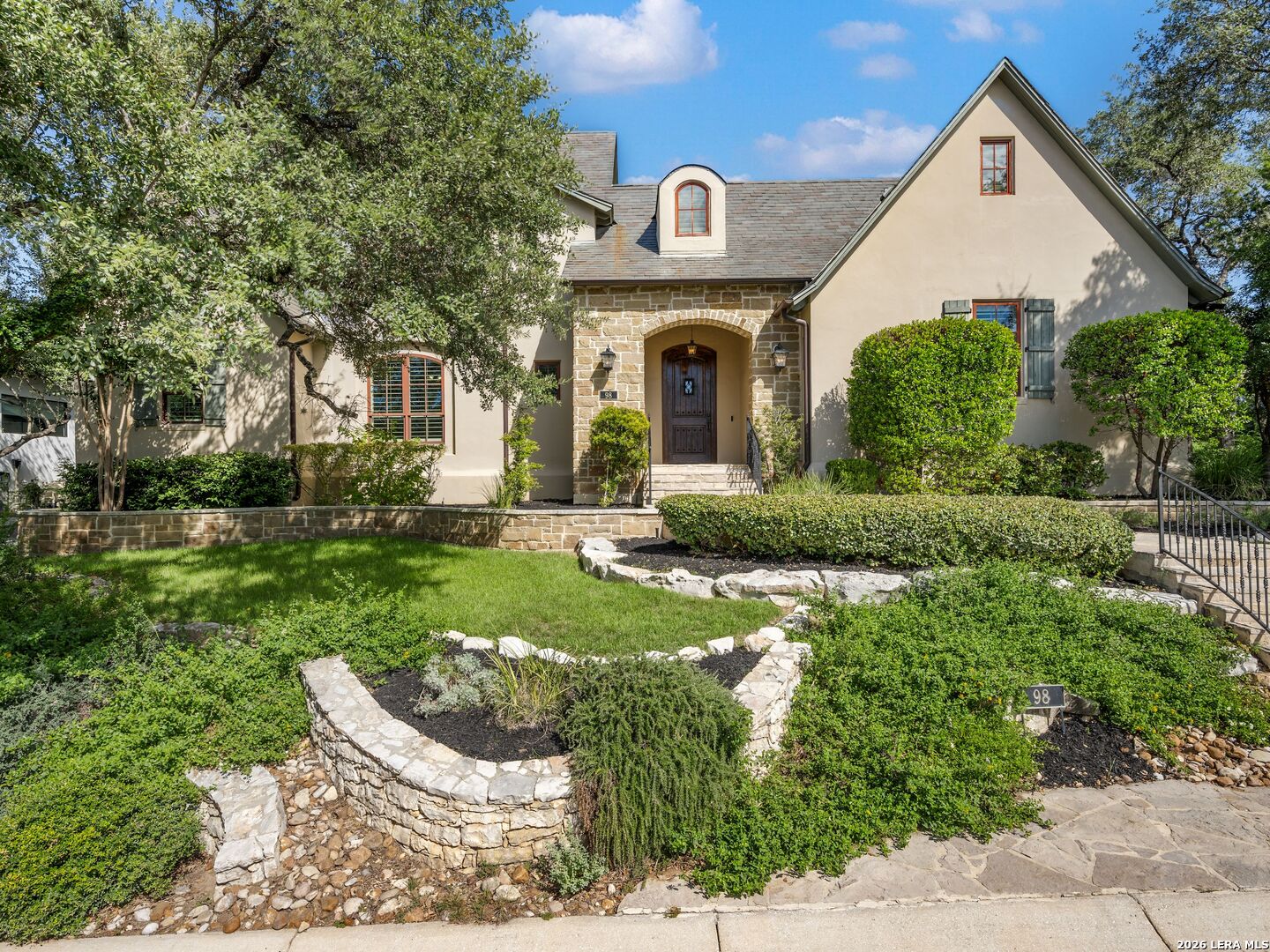 98 Turnberry Way