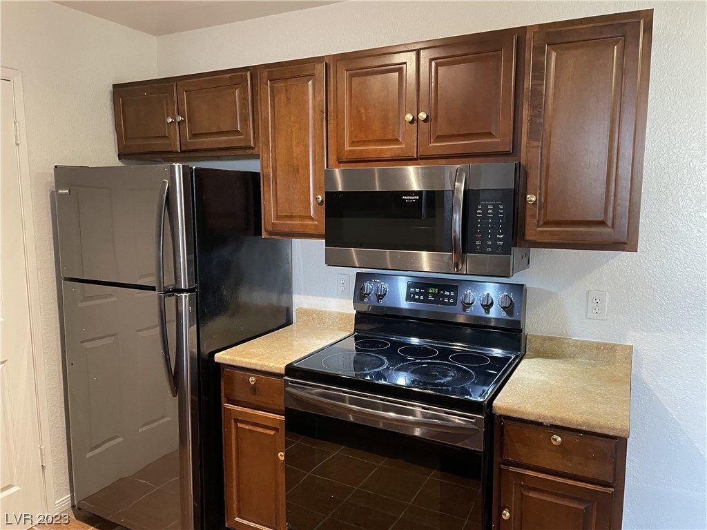 230 Mission Catalina Lane 107