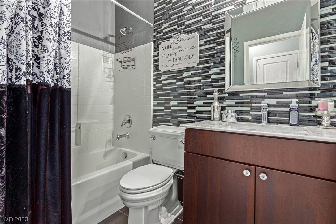 8655 Weed Willows Avenue